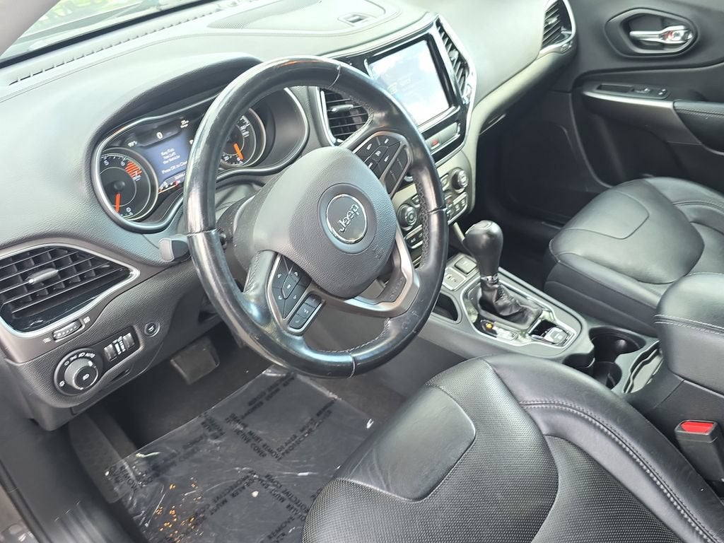 2019 Jeep Cherokee Limited FWD