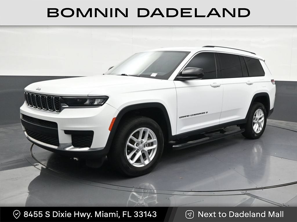 2022 Jeep Grand Cherokee L Laredo 4x2