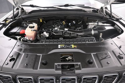 2022 Jeep Grand Cherokee L Laredo 4x2