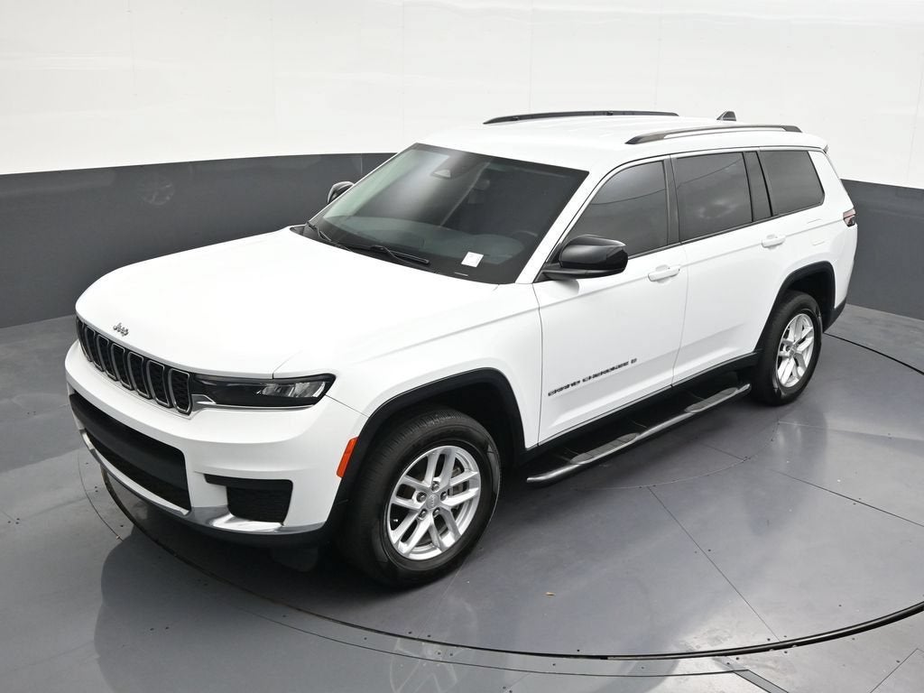 2022 Jeep Grand Cherokee L Laredo 4x2