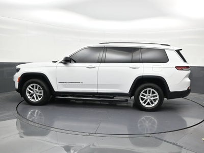 2022 Jeep Grand Cherokee L Laredo 4x2
