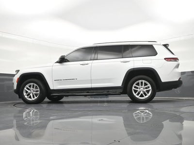 2022 Jeep Grand Cherokee L Laredo 4x2