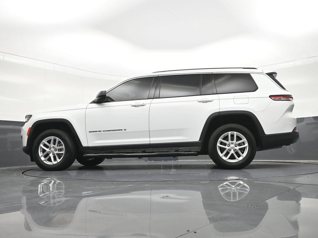 2022 Jeep Grand Cherokee L Laredo 4x2
