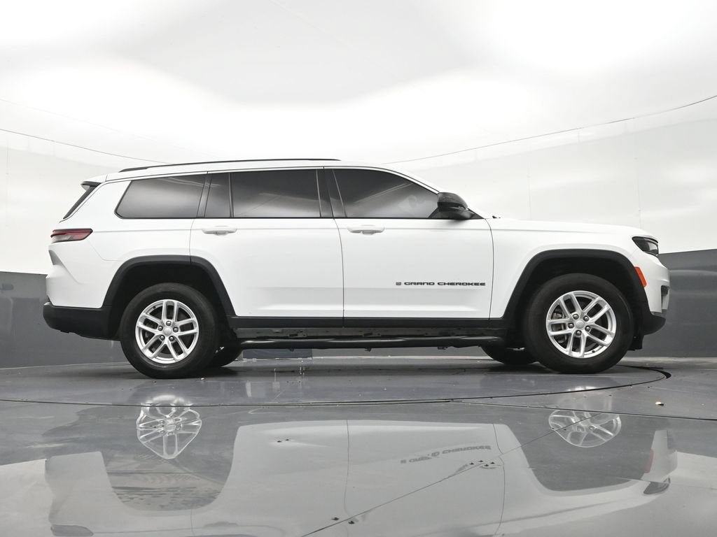 2022 Jeep Grand Cherokee L Laredo 4x2