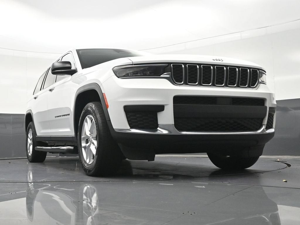 2022 Jeep Grand Cherokee L Laredo 4x2