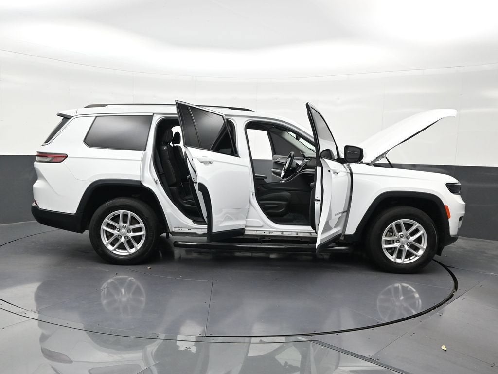 2022 Jeep Grand Cherokee L Laredo 4x2