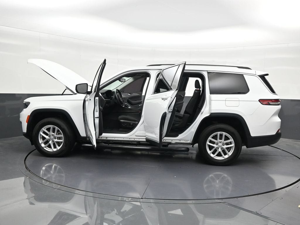 2022 Jeep Grand Cherokee L Laredo 4x2