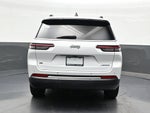 2022 Jeep Grand Cherokee L Laredo 4x2