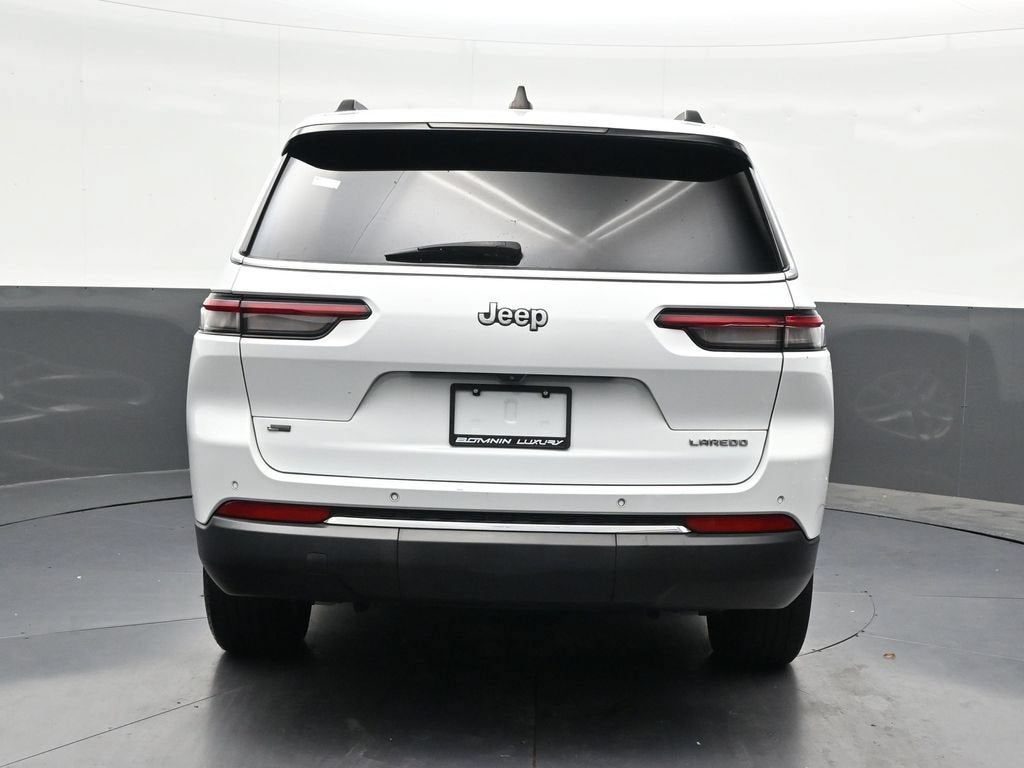 2022 Jeep Grand Cherokee L Laredo 4x2