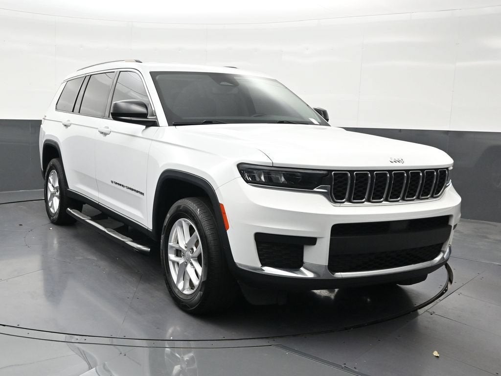 2022 Jeep Grand Cherokee L Laredo 4x2