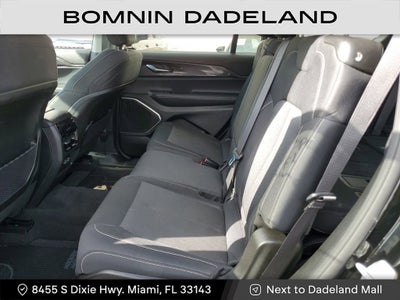 2022 Jeep Grand Cherokee L Laredo