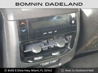 2022 Jeep Grand Cherokee L Laredo