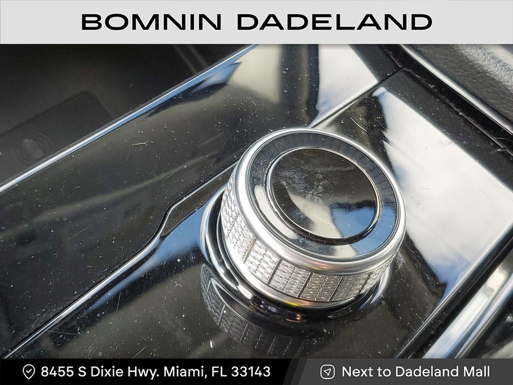 2022 Jeep Grand Cherokee L Laredo