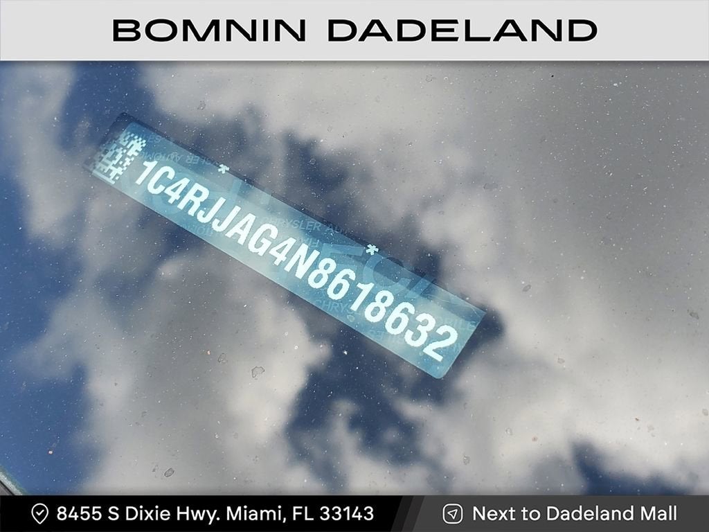 2022 Jeep Grand Cherokee L Laredo