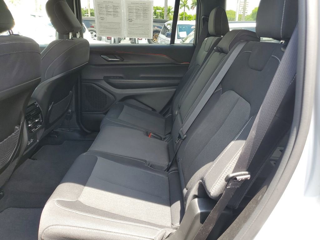 2024 Jeep Grand Cherokee L Laredo X