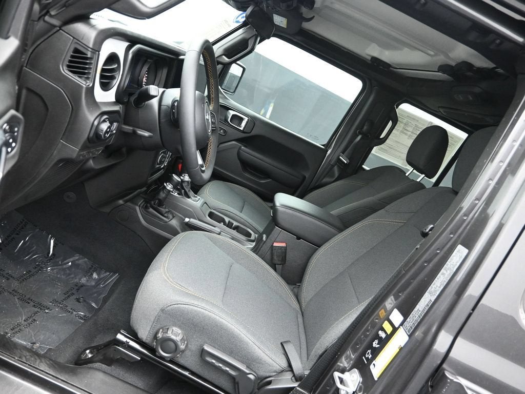 2025 Jeep Gladiator Sport S