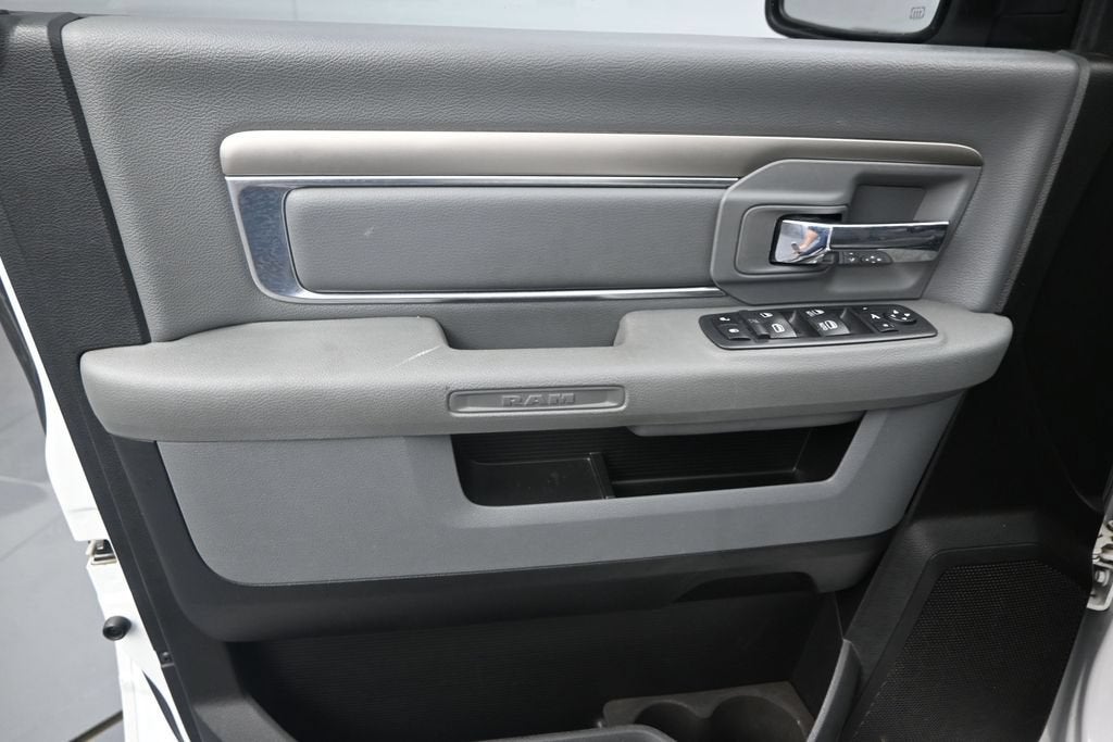 2019 RAM 1500 Classic Big Horn Crew Cab 4x4 6'4" Box