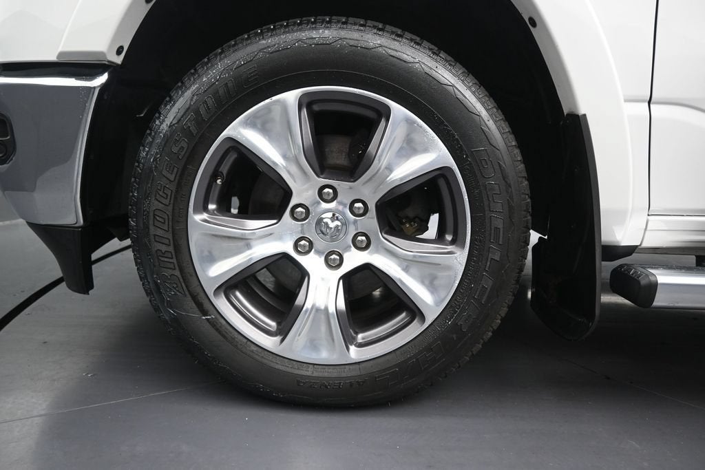 2020 RAM 1500 Laramie Crew Cab 4x2 5'7" Box