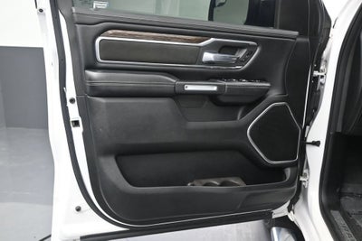 2020 RAM 1500 Laramie Crew Cab 4x2 5'7" Box