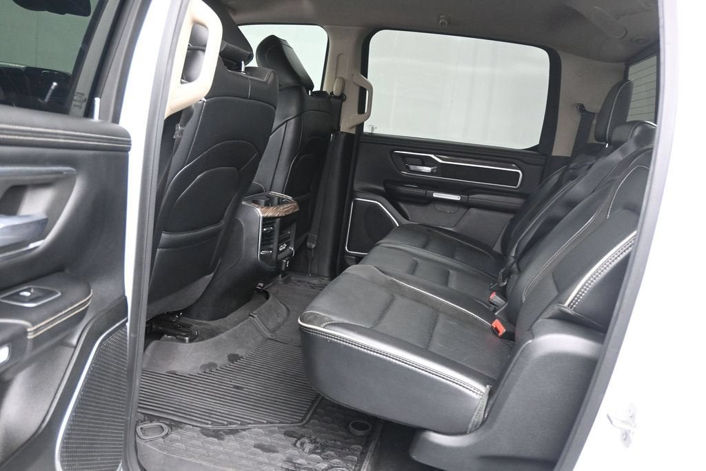 2020 RAM 1500 Laramie Crew Cab 4x2 5'7" Box