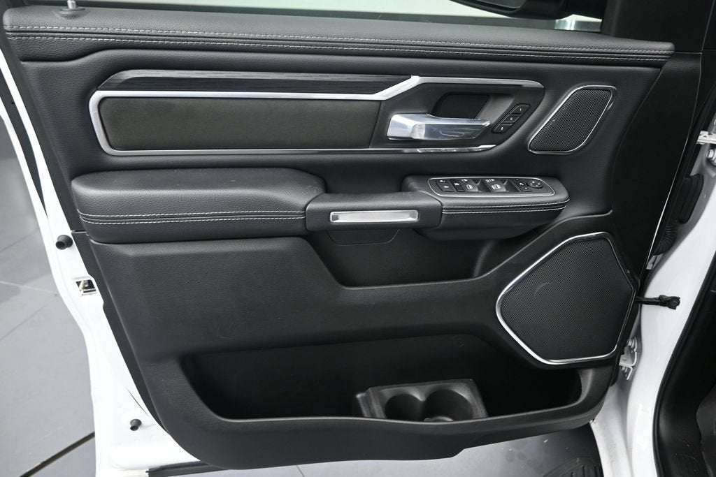 2024 RAM 1500 Laramie Crew Cab 4x4 5'7" Box