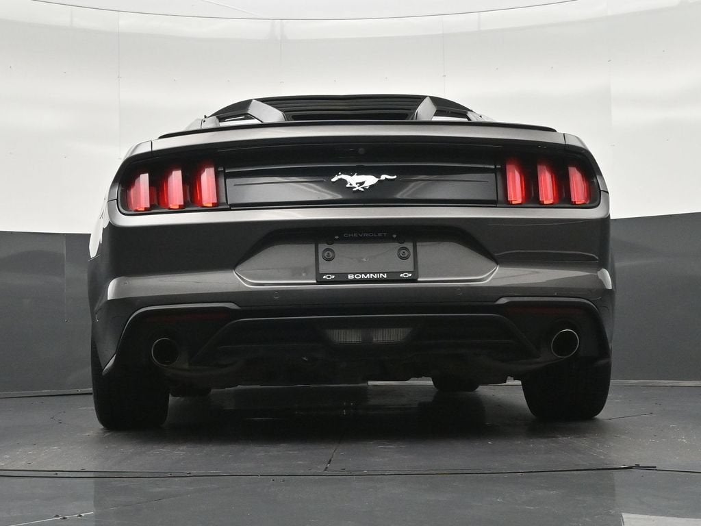 2020 Ford Mustang EcoBoost Fastback