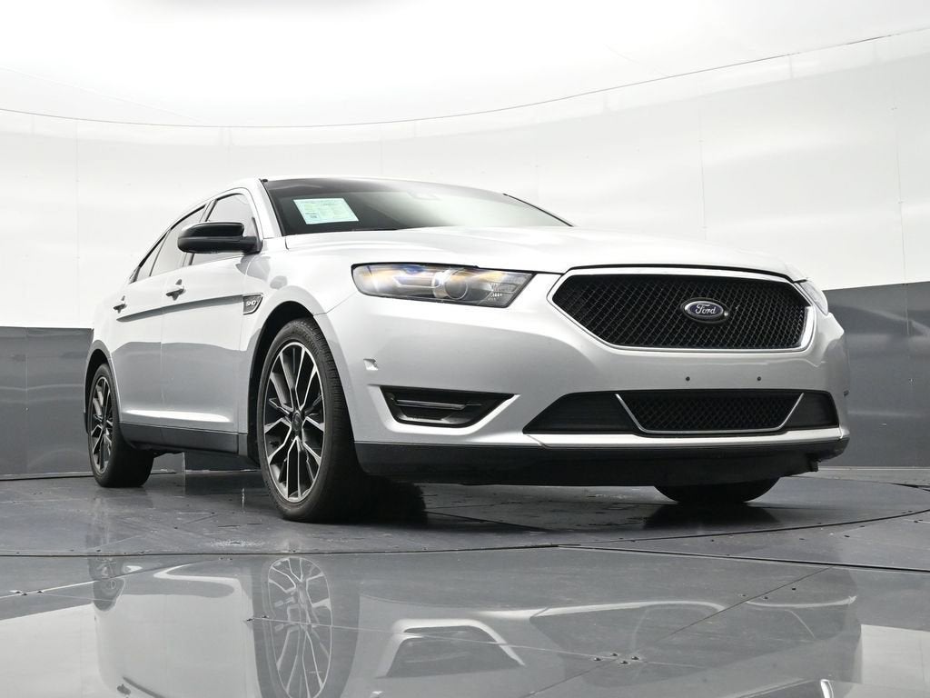 2018 Ford Taurus SHO