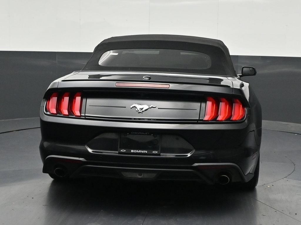 2020 Ford Mustang EcoBoost