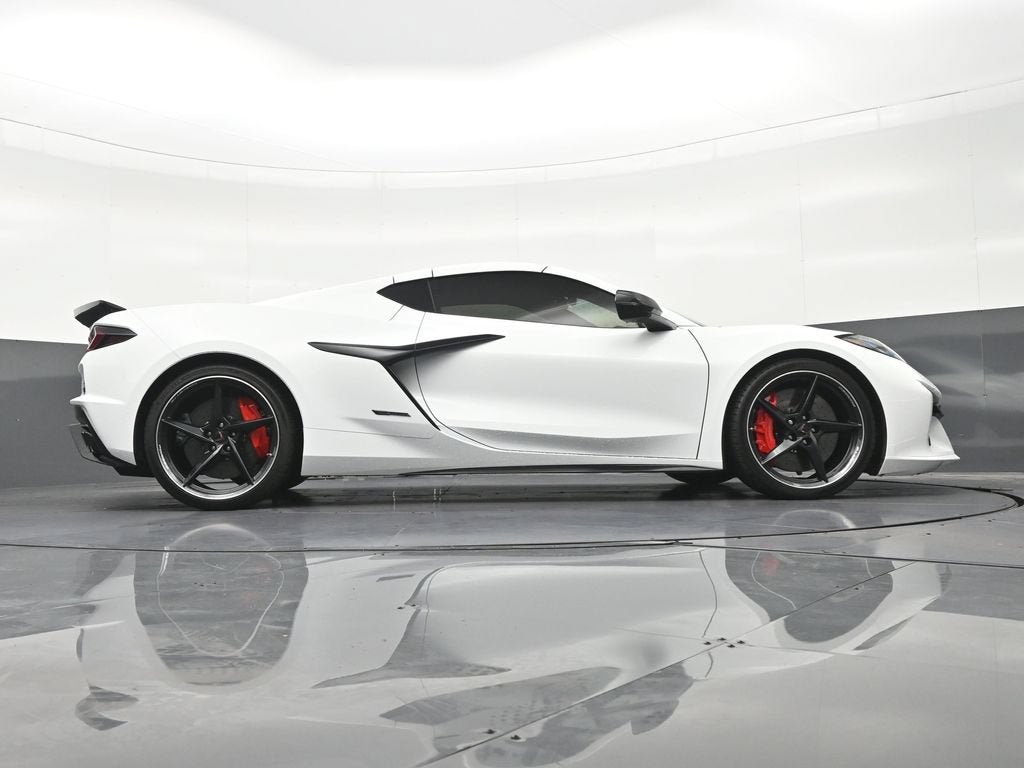 2025 Chevrolet Corvette E-Ray 1LZ