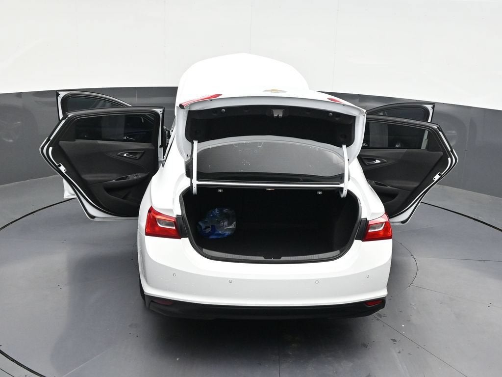 2024 Chevrolet Malibu LS