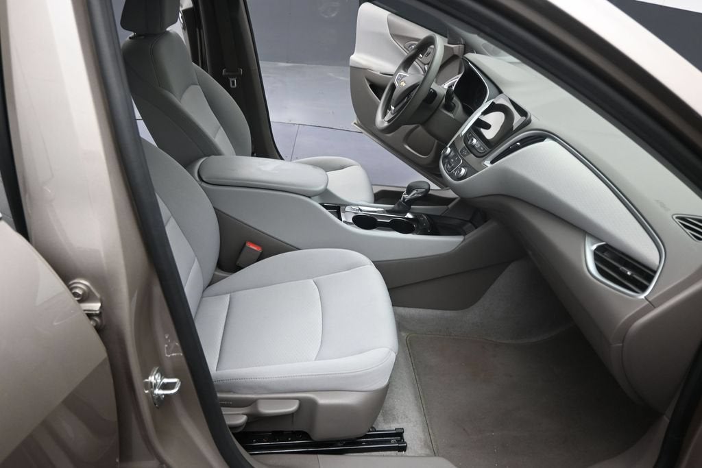 2024 Chevrolet Malibu LS