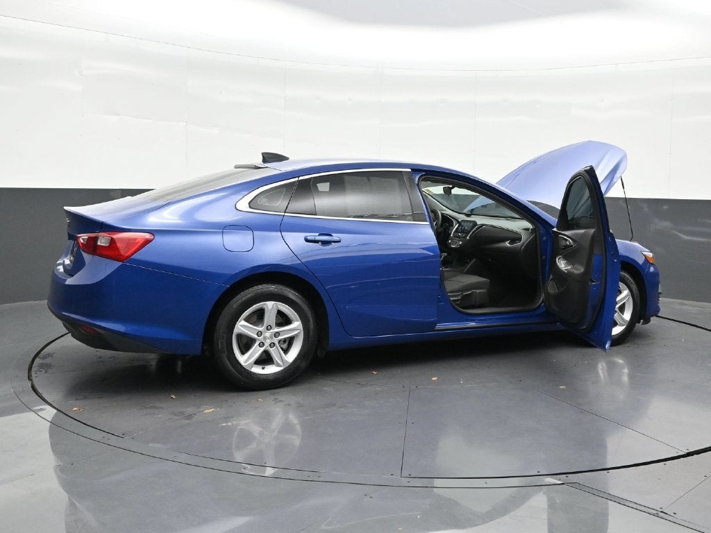 2023 Chevrolet Malibu LS