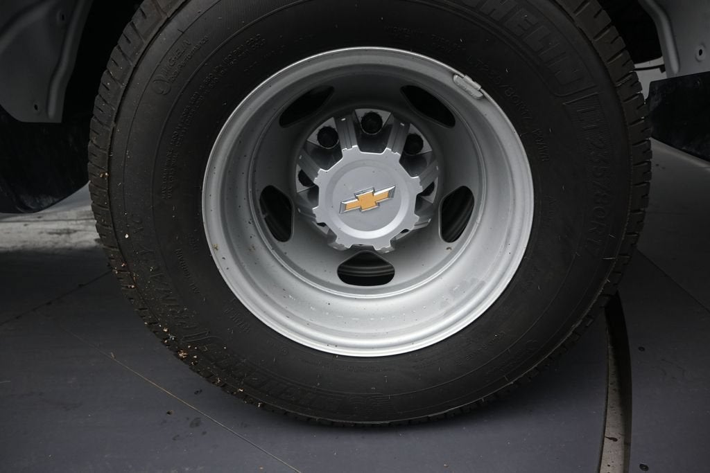 2025 Chevrolet Silverado 3500 HD WT DRW