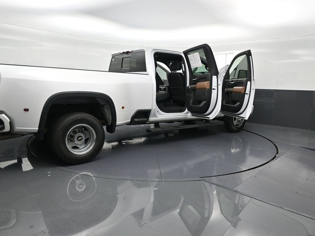 2022 Chevrolet Silverado 3500 HD High Country DRW