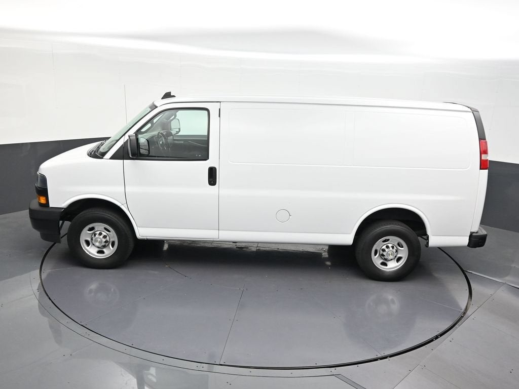 2022 Chevrolet Express Cargo 2500 RWD 2500 Regular Wheelbase WT