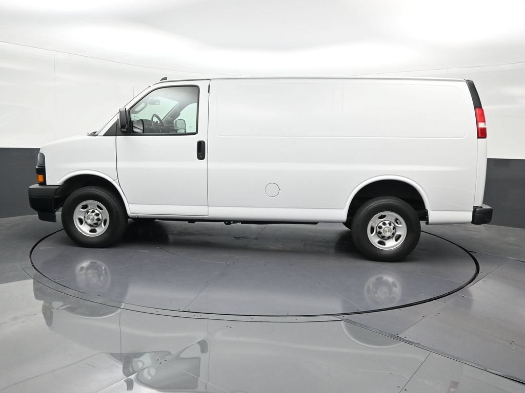 2022 Chevrolet Express Cargo 2500 RWD 2500 Regular Wheelbase WT