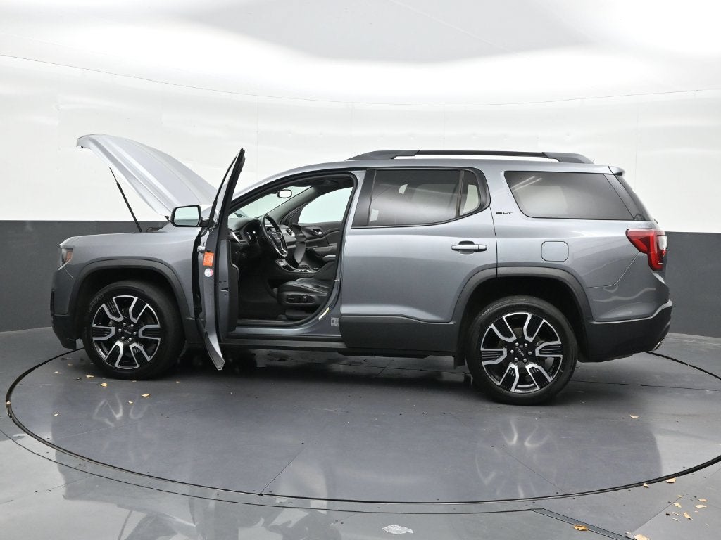 2021 GMC Acadia SLT
