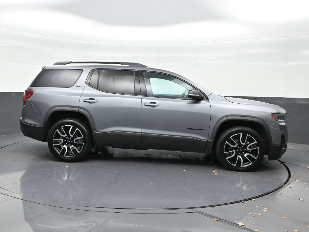 2021 GMC Acadia SLT