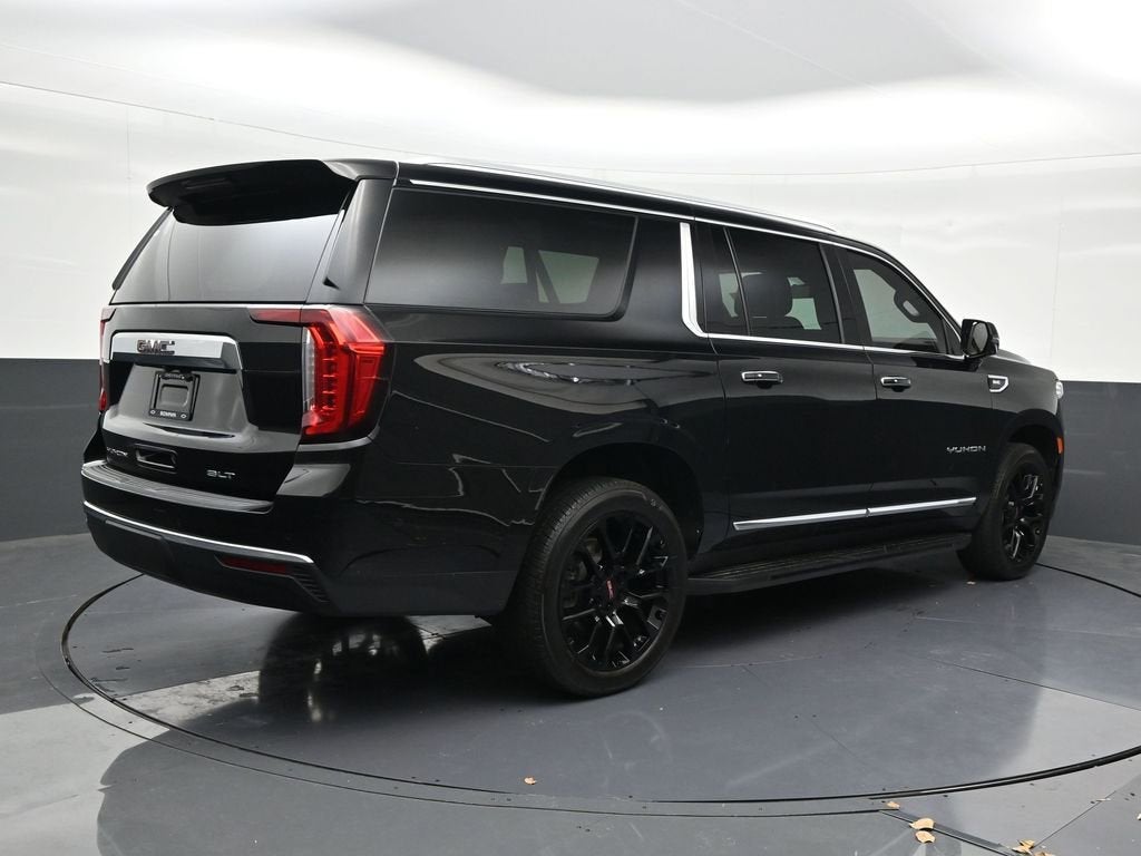 2022 GMC Yukon XL SLT