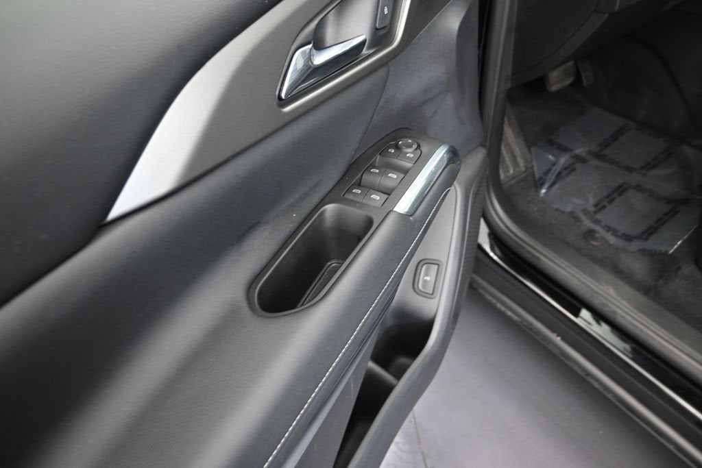 2024 Chevrolet Traverse LS