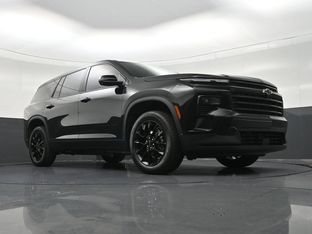2024 Chevrolet Traverse LS