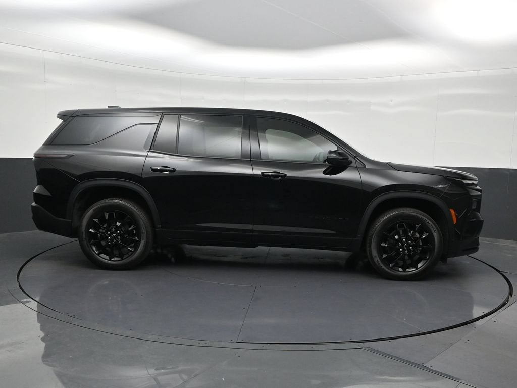 2024 Chevrolet Traverse LS