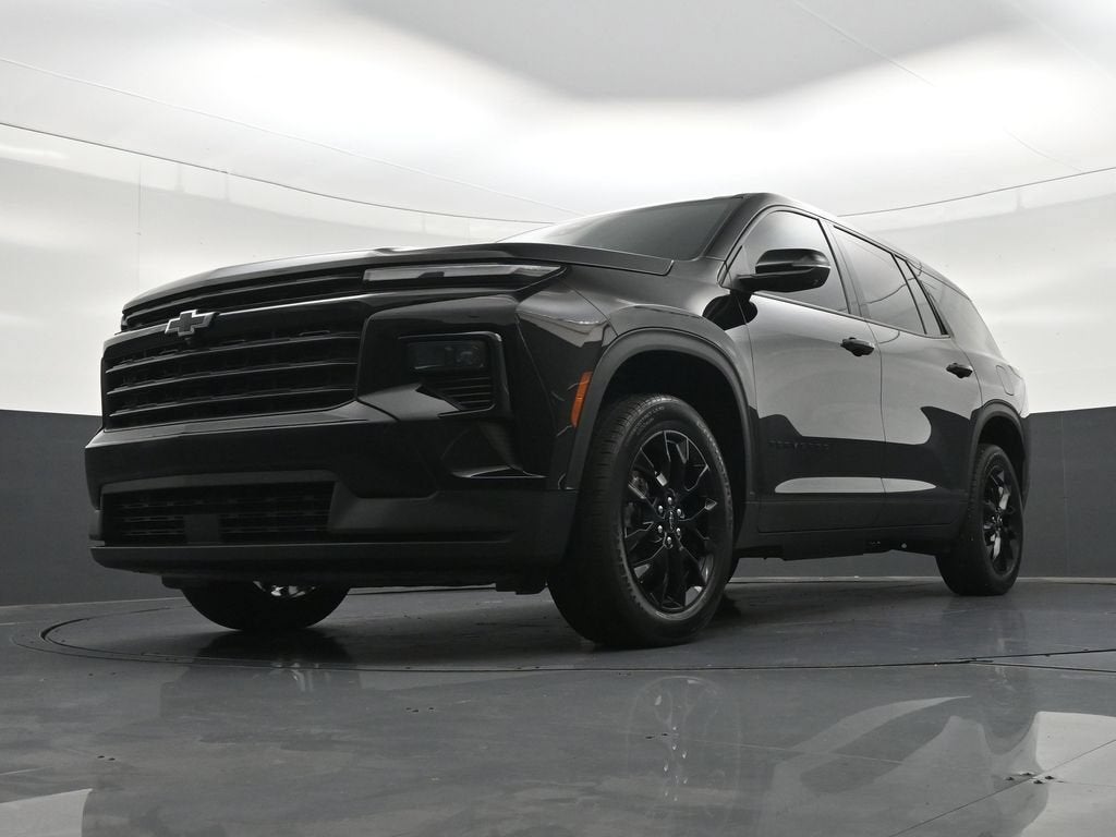 2024 Chevrolet Traverse LS