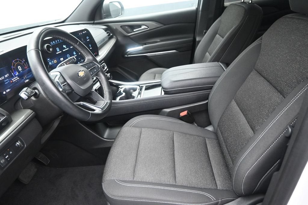 2024 Chevrolet Traverse LS