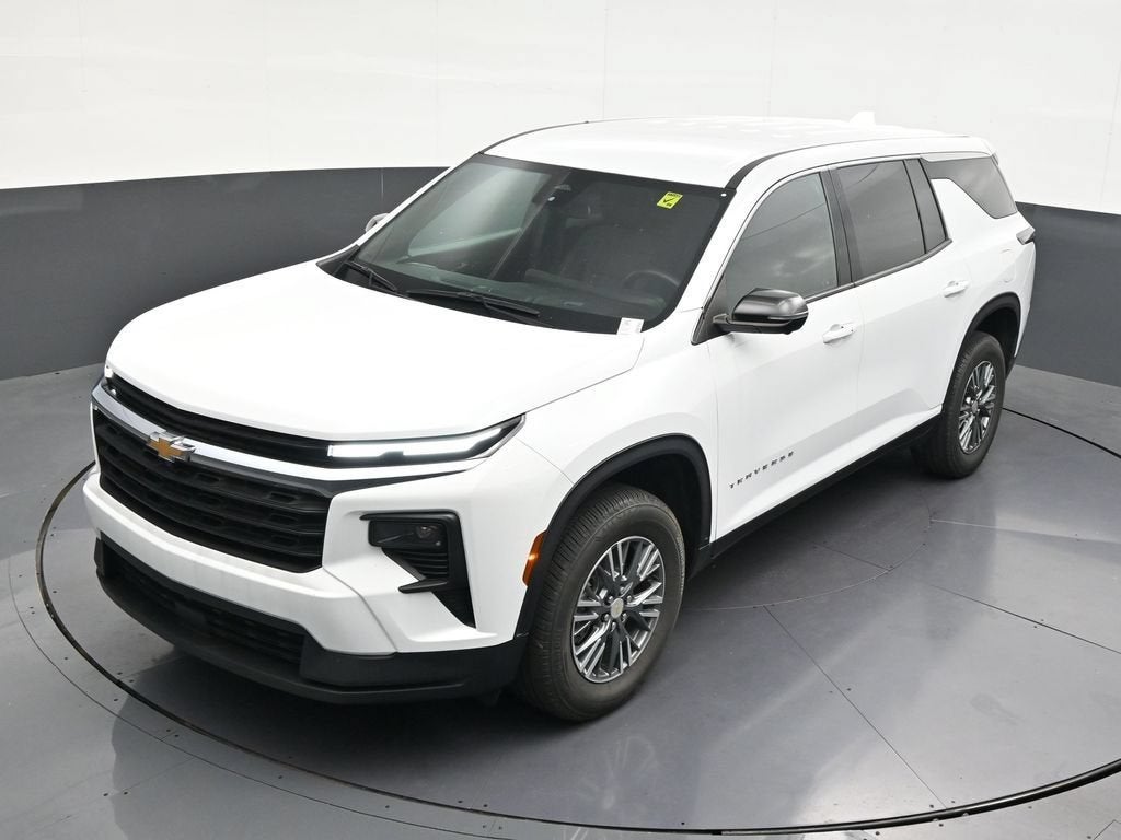 2024 Chevrolet Traverse LS