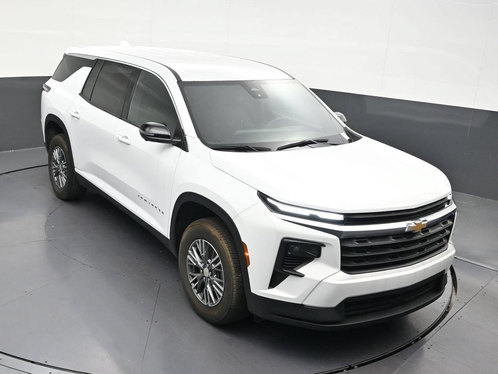 2024 Chevrolet Traverse LS
