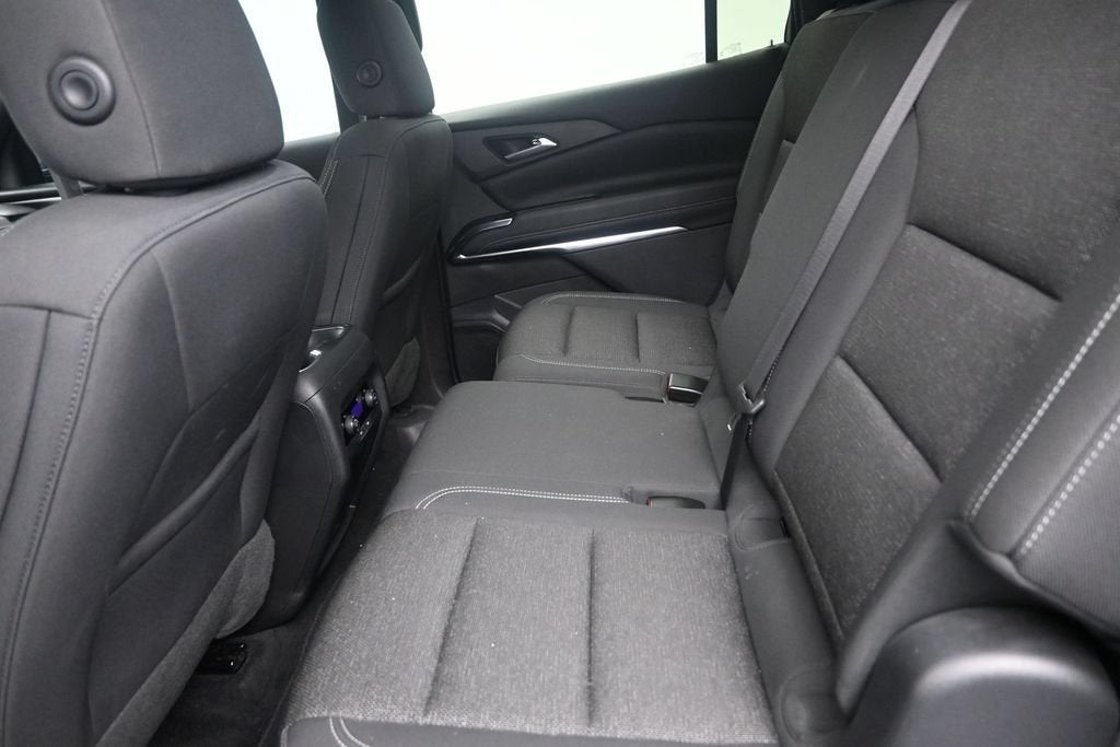 2024 Chevrolet Traverse LS