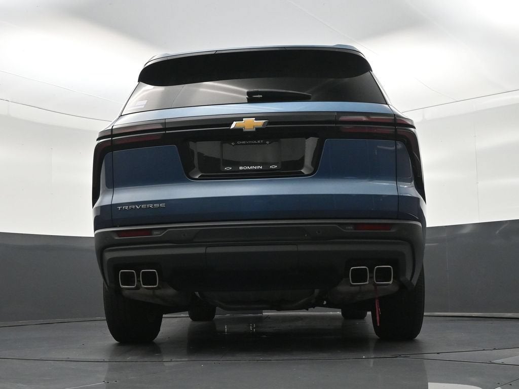 2024 Chevrolet Traverse LS