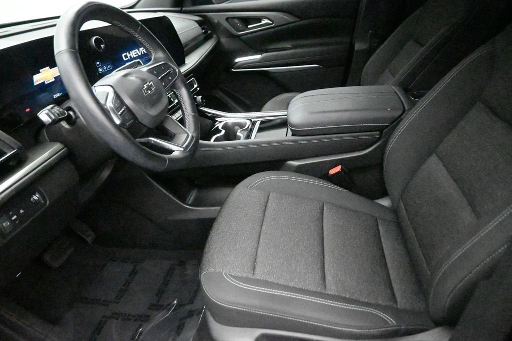 2024 Chevrolet Traverse LS