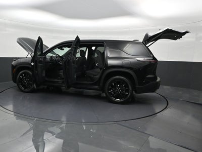2024 Chevrolet Traverse LS